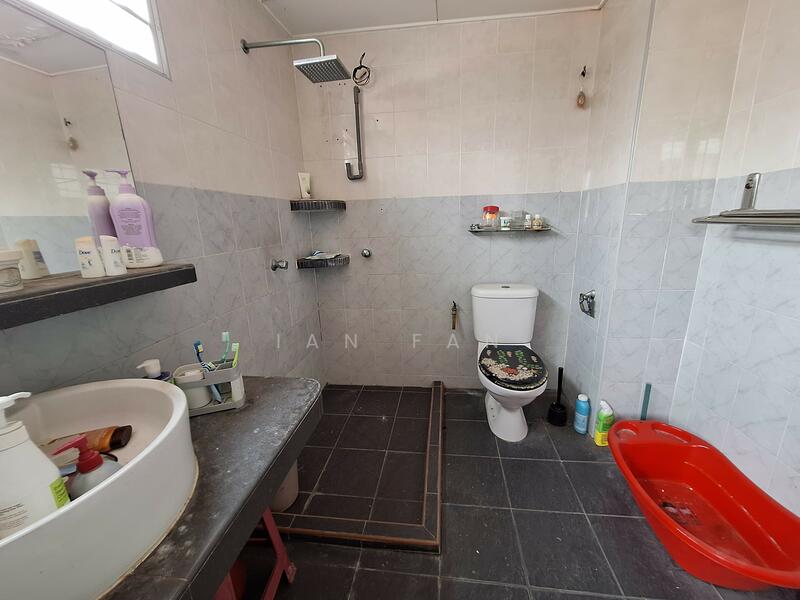2.5-storey Terraced House for Sale in Pusat Bandar Putra Permai (Seri Kembangan) - Ian Fan - PropertyGuru.com.my