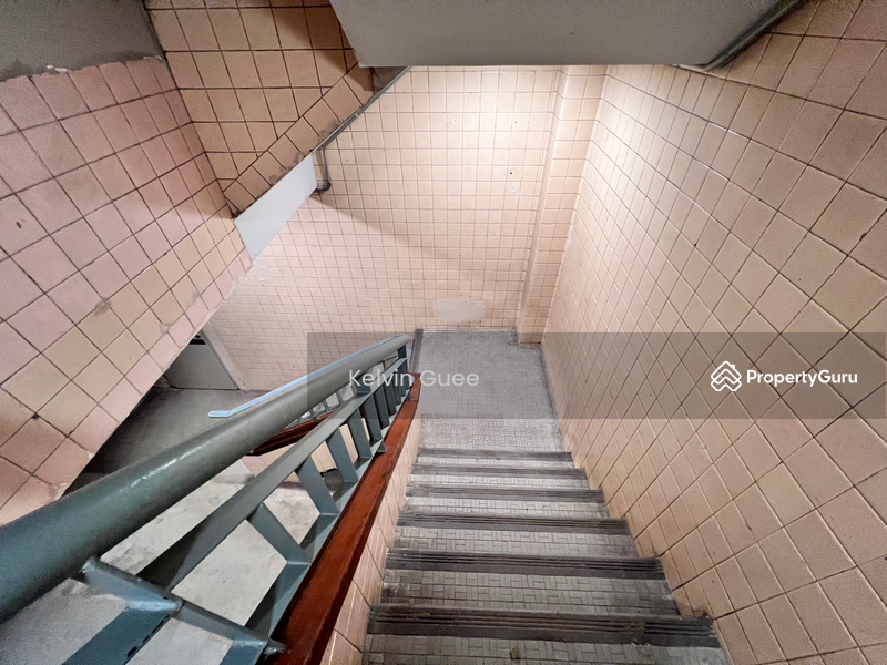 For Rent - 1700sf Suitable for Hidden Bar, Speakeasy Bar