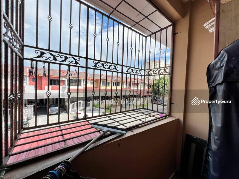 For Sale - Taman Pinggiran Indah