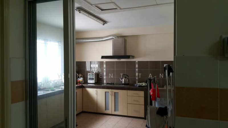 3-storey Terraced House for Sale in Taman Minang Ria (Cheras) - Vincent Tan - Kitchen - PropertyGuru.com.my