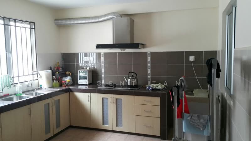 3-storey Terraced House for Sale in Taman Minang Ria (Cheras) - Vincent Tan - Kitchen - PropertyGuru.com.my