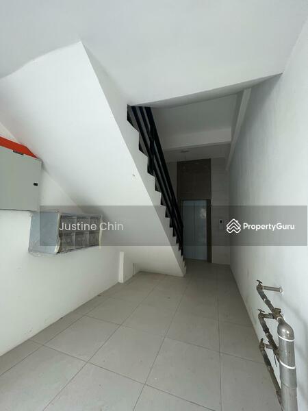 For Rent - Piccadilly