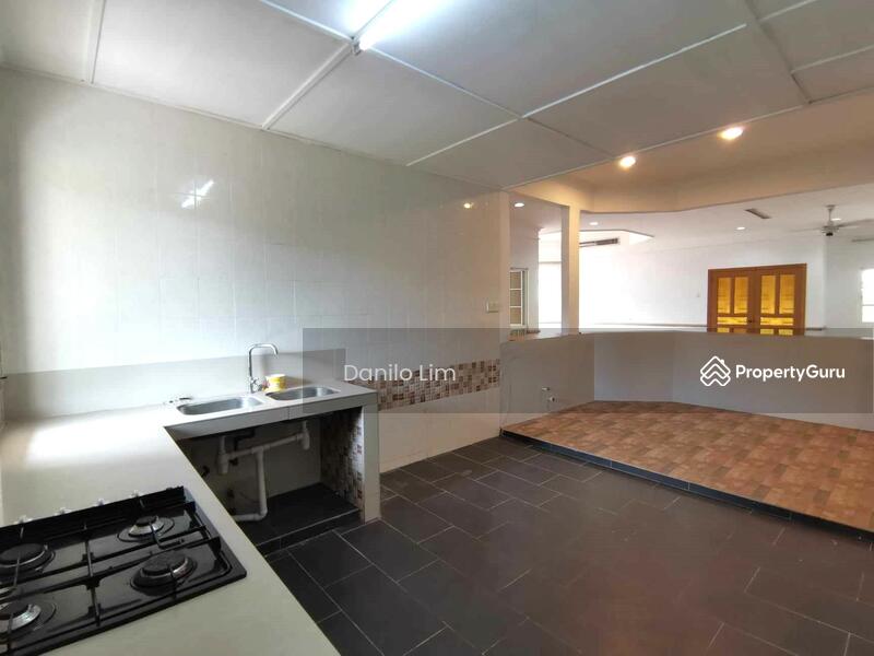 Bungalow for Sale in College Heights Garden Resort (Setul) - Danilo Lim - PropertyGuru.com.my