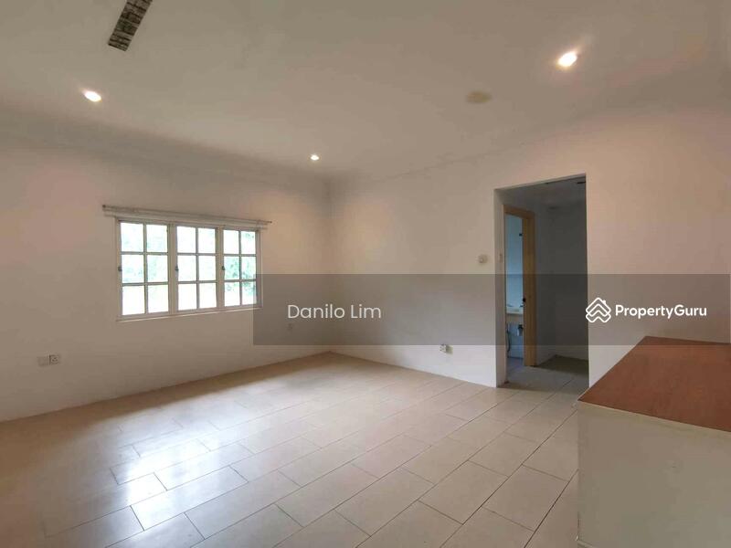Bungalow for Sale in College Heights Garden Resort (Setul) - Danilo Lim - PropertyGuru.com.my
