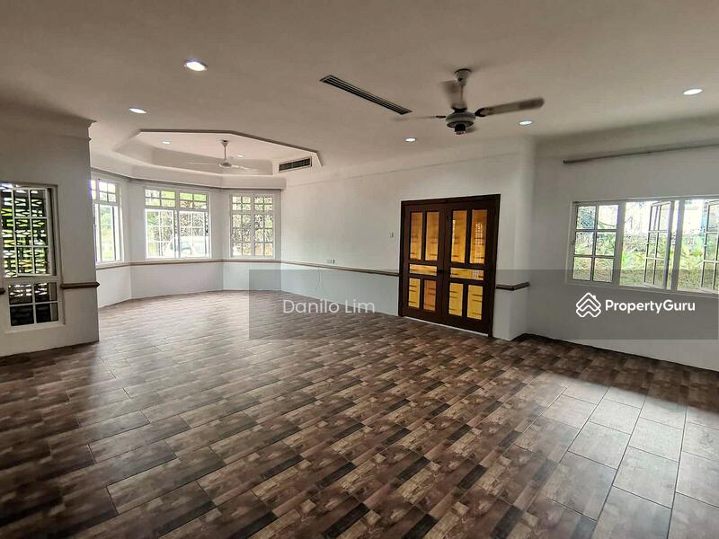 For Sale - College Heights Garden Resort Mantin, 10052sf Big Land, 9/10 Condition, Freehold, Below Market Price