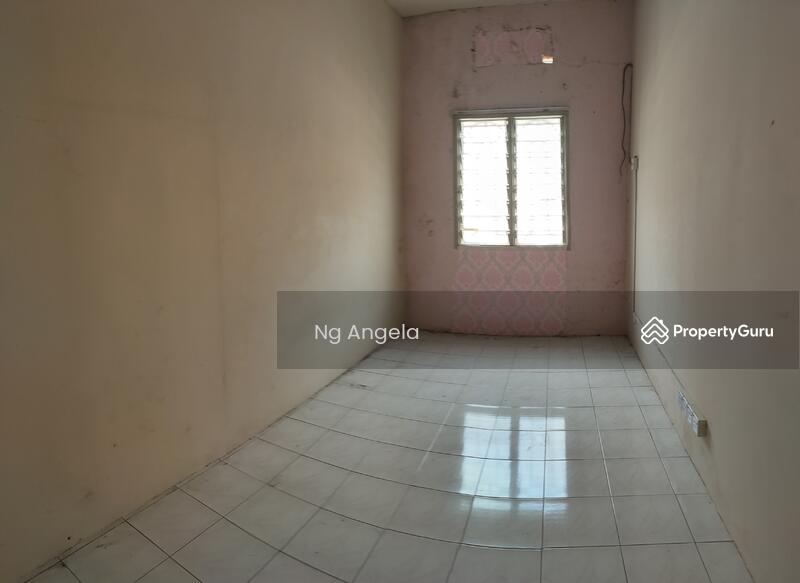 Rumah Teres 2 Tingkat untuk Dijual di Taman Sri Haneco (Semenyih) - Ng Angela - PropertyGuru.com.my