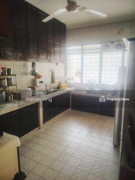 Untuk Dijual - 2 storey terrace corner off Jalan Burmah Pulau Tikus Georgetown Gurney