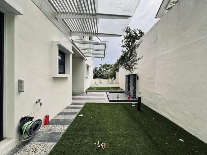 Semi-Detached House for Sale in Taman Melawati (Ulu Kelang) - Lucas Choo - Garden - PropertyGuru.com.my