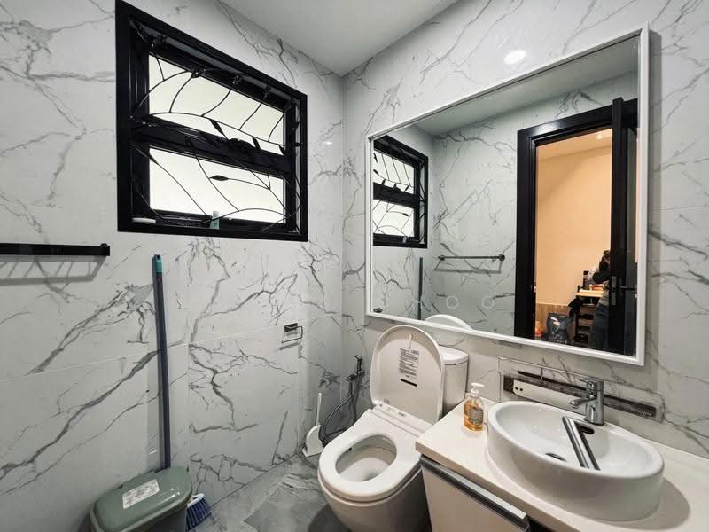 Semi-Detached House for Sale in Taman Melawati (Ulu Kelang) - Lucas Choo - Bathroom - PropertyGuru.com.my