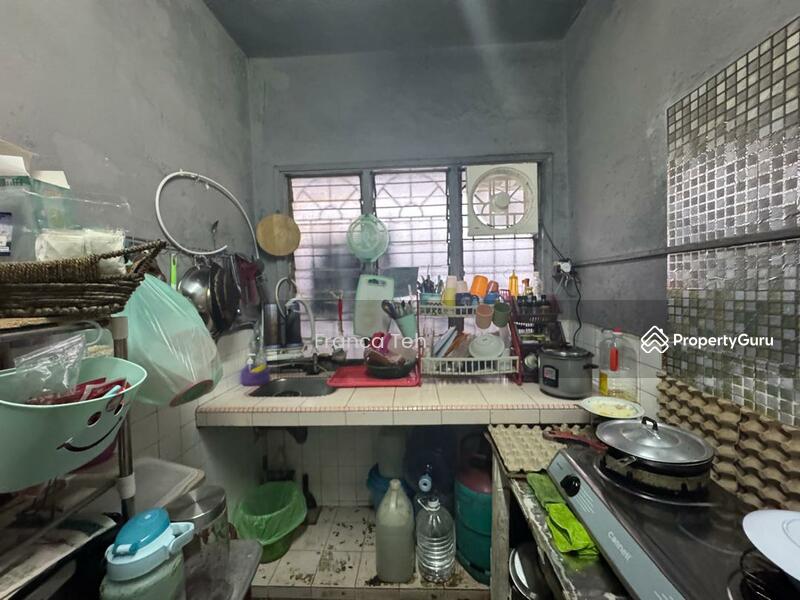 Untuk Dijual - Flat Taman Mastika