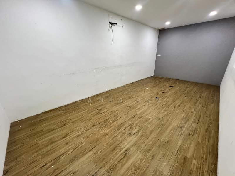Kedai untuk Dijual di Taman Molek (Johor Bahru) - Alanis Lee - PropertyGuru.com.my