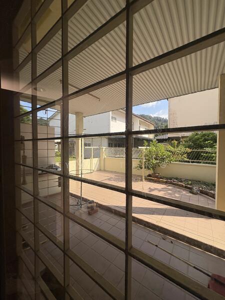 Untuk Dijual - Semi- D 2Storey House Tg Bungah