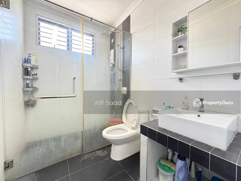 For Sale - Saffron Hills Denai Alam