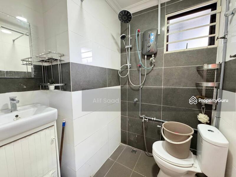 For Sale - Saffron Hills Denai Alam