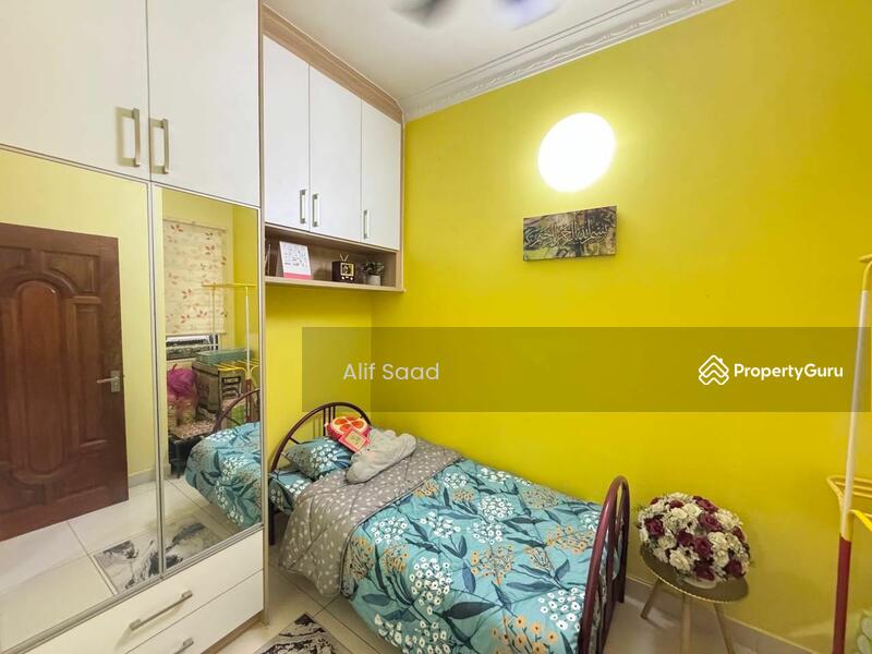 For Sale - Saffron Hills Denai Alam