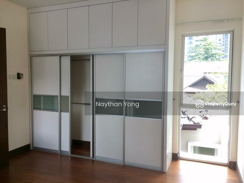 Untuk Dijual - Flora Murni