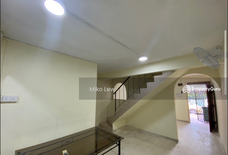 Untuk Dijual - Terrace house at Taman Castlefield