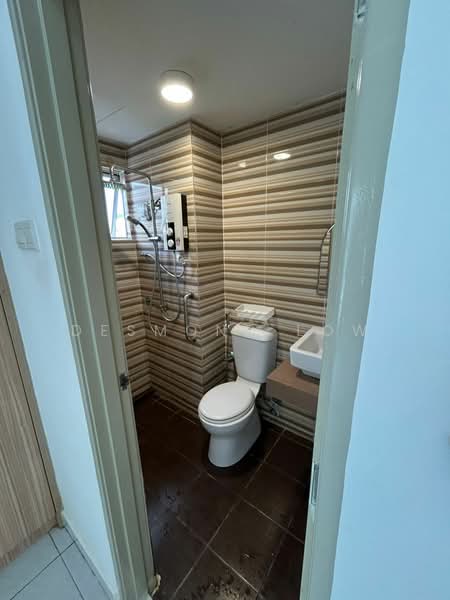 Apartment for Rent at Casamas Court - Desmond Low - Bathroom - PropertyGuru.com.my