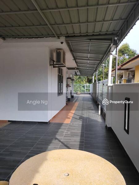 Untuk Dijual - Bukit Rambai Freehold Single Storey Semi-D Renovated Near Cheng