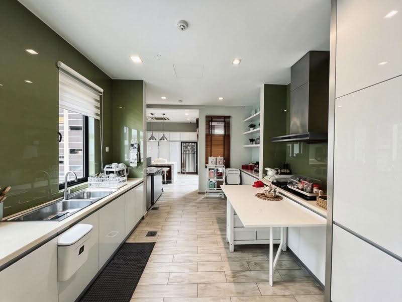 Bungalow House for Sale in Taman Melawati (Ulu Kelang) - Lucas Choo - Kitchen - PropertyGuru.com.my