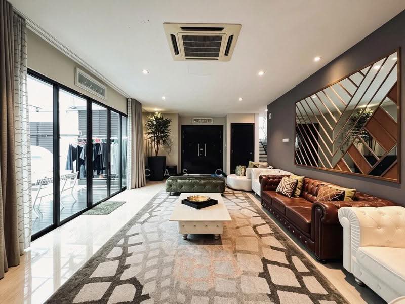 Bungalow House for Sale in Taman Melawati (Ulu Kelang) - Lucas Choo - Living Room - PropertyGuru.com.my