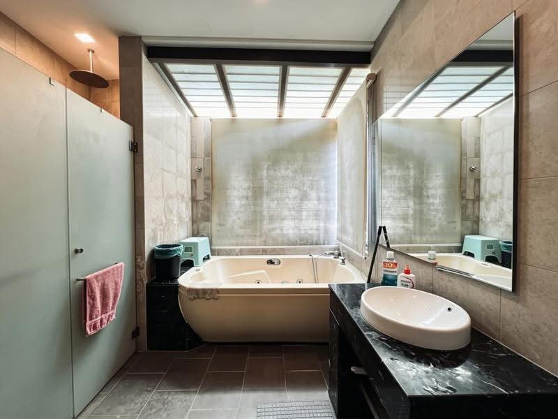 Bungalow House for Sale in Taman Melawati (Ulu Kelang) - Lucas Choo - Bathroom - PropertyGuru.com.my