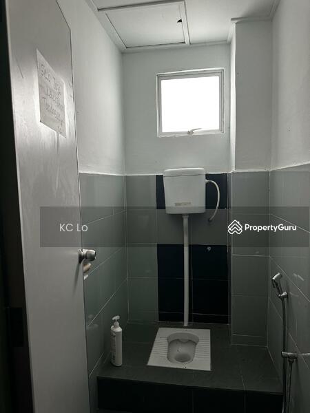 For Sale - Pusat Perdagangan Paroi@Ampangan