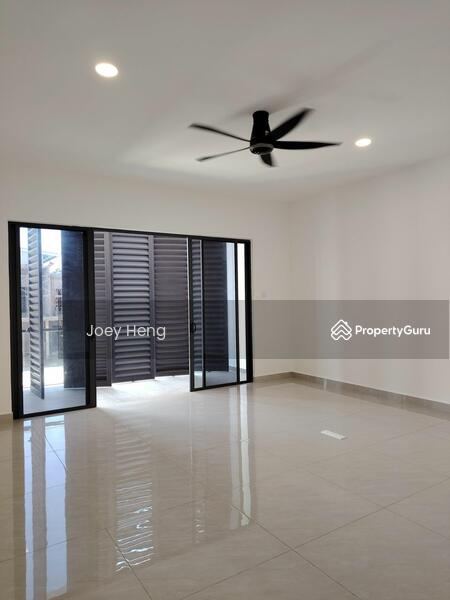 Untuk Dijual - [Seremban Luxury Bungalow] Only SGD 950K!! Limited Unit!