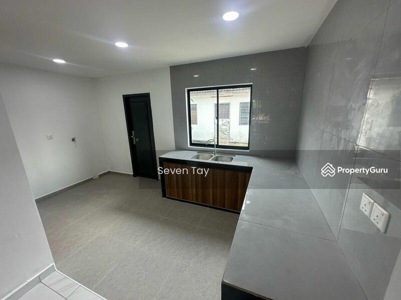 For Sale - Senai Senai Senais