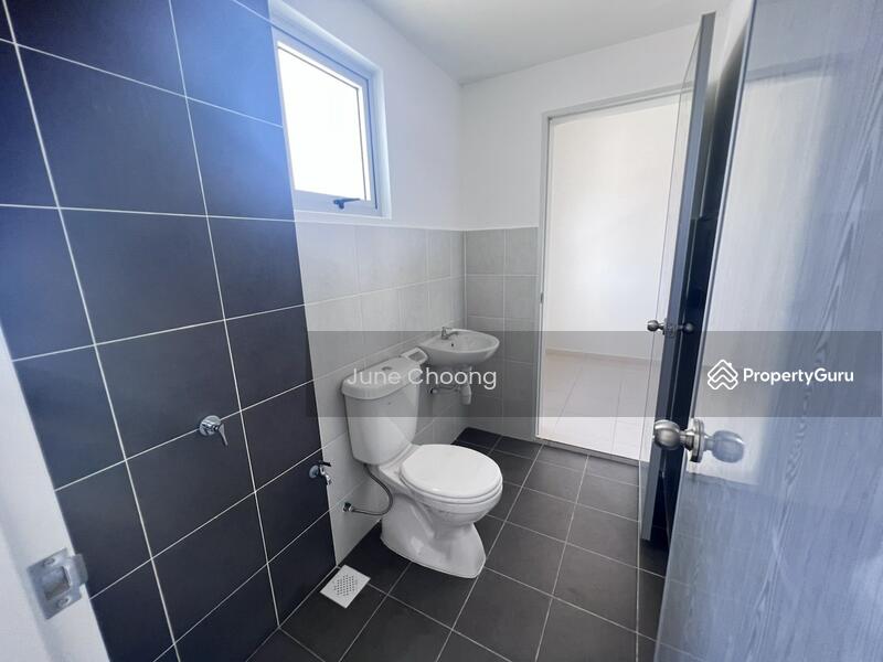 For Rent - M Senyumia