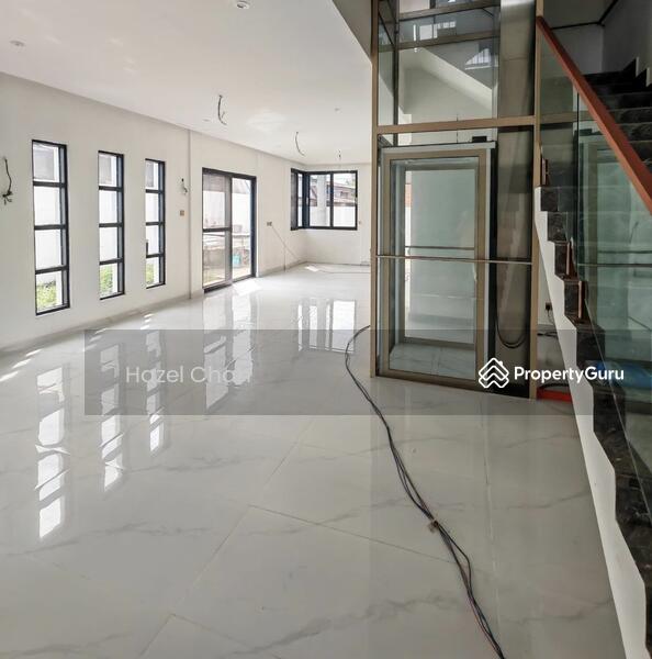 Untuk Dijual - Semi-D house at Likas