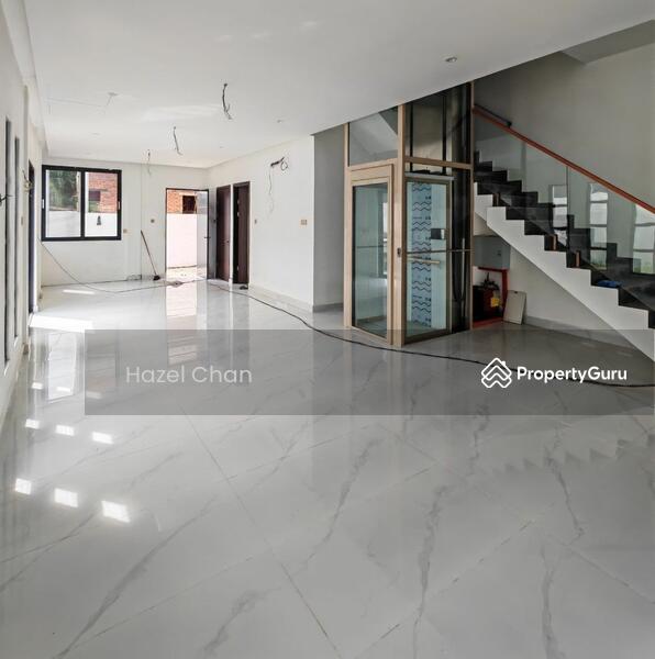 Untuk Dijual - Semi-D house at Likas