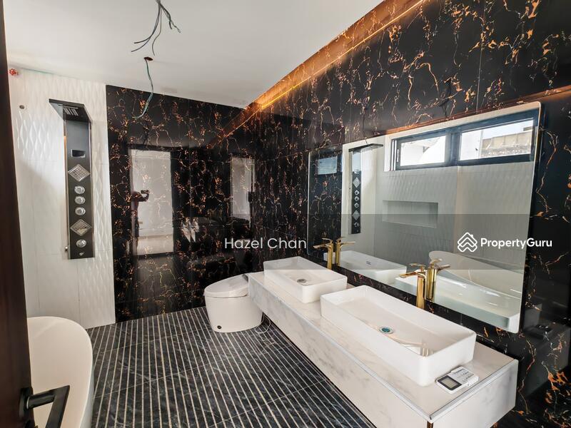 Untuk Dijual - Semi-D house at Likas