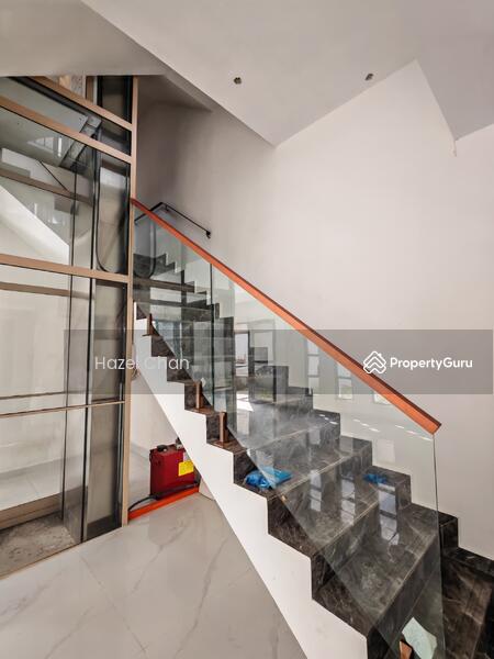 Untuk Dijual - Semi-D house at Likas