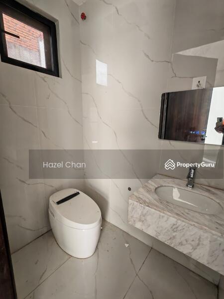 Untuk Dijual - Semi-D house at Likas