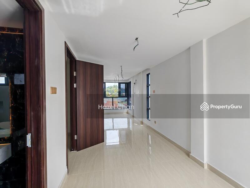 Untuk Dijual - Semi-D house at Likas