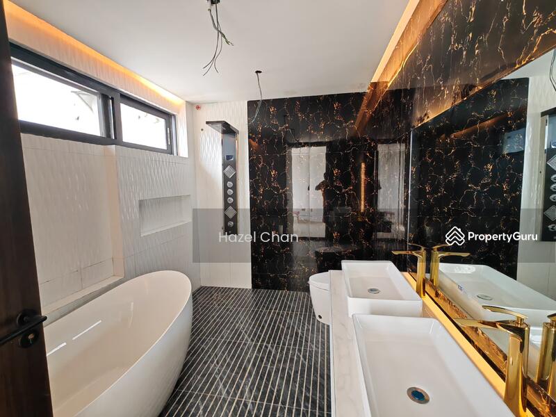 Untuk Dijual - Semi-D house at Likas