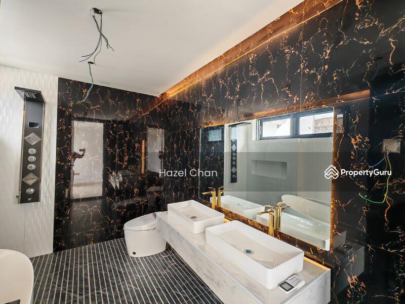 Untuk Dijual - Semi-D house at Likas