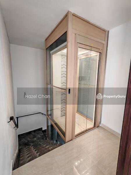 Untuk Dijual - Semi-D house at Likas