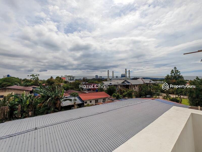 Untuk Dijual - Semi-D house at Likas