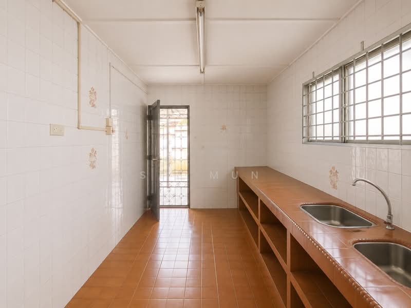 2-storey Terraced House for Rent in Taman Megah (Petaling Jaya) - Sze Mun - Kitchen - PropertyGuru.com.my