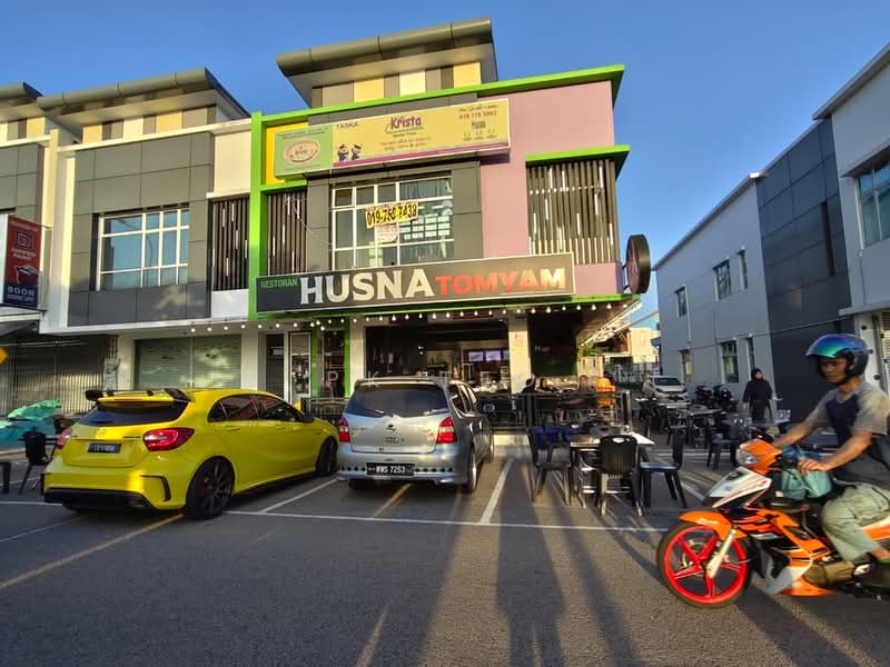 Kedai untuk Disewa di Bandar Tiram (Ulu Tiram) - PK Teo - Exterior - PropertyGuru.com.my