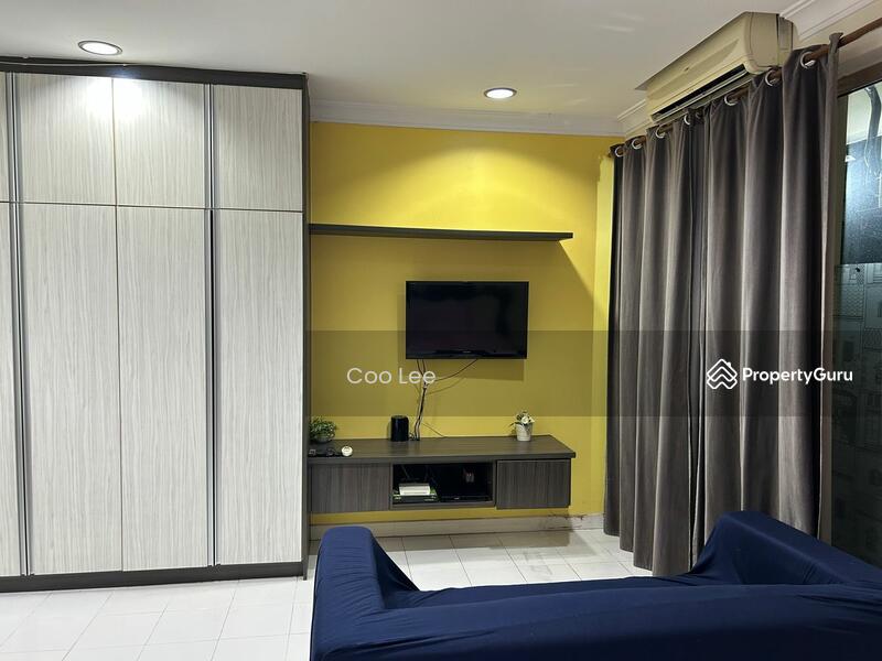 For Rent - Ritze Perdana 1