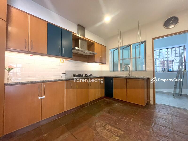 For Rent - Villa Flora