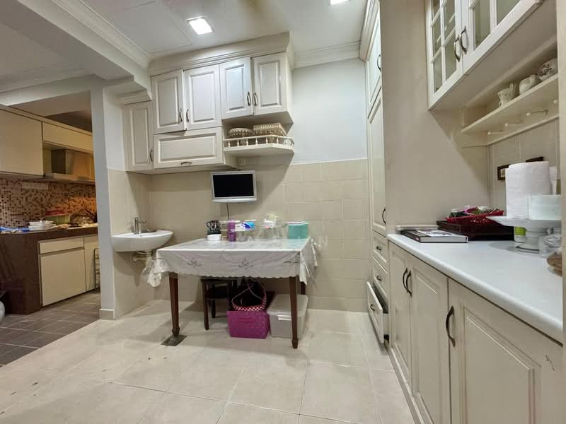 Condominium for Sale at Riana Green East - Fatin Ismail - Kitchen - PropertyGuru.com.my