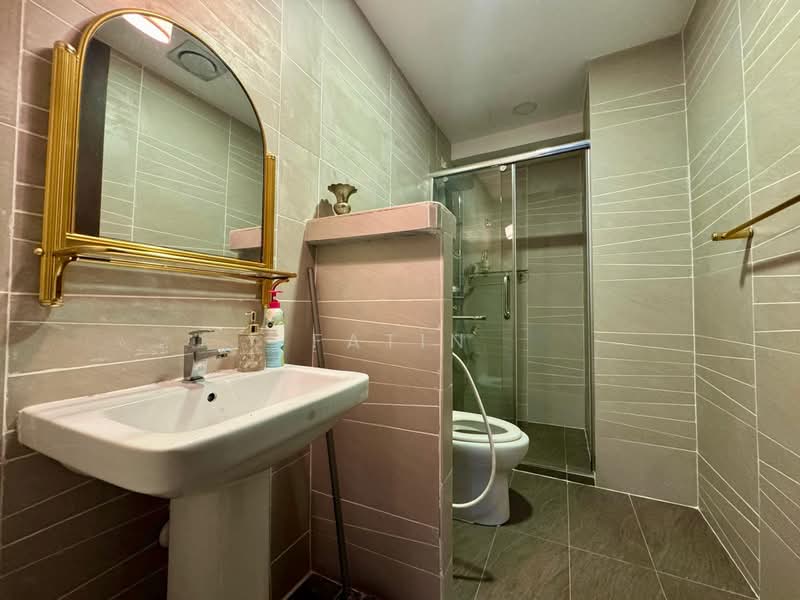 Condominium for Sale at Riana Green East - Fatin Ismail - Bathroom - PropertyGuru.com.my