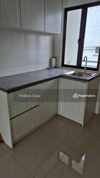 Untuk Dijual - Villa kesuma townhouse type B with balkony