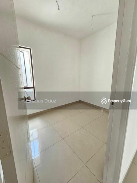Untuk Dijual - Villa kesuma townhouse type B with balkony