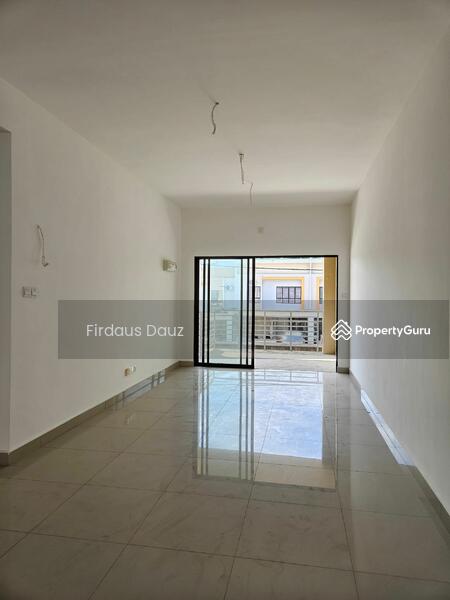 Untuk Dijual - Villa kesuma townhouse type B with balkony