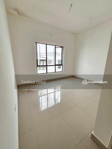Untuk Dijual - Villa kesuma townhouse type B with balkony